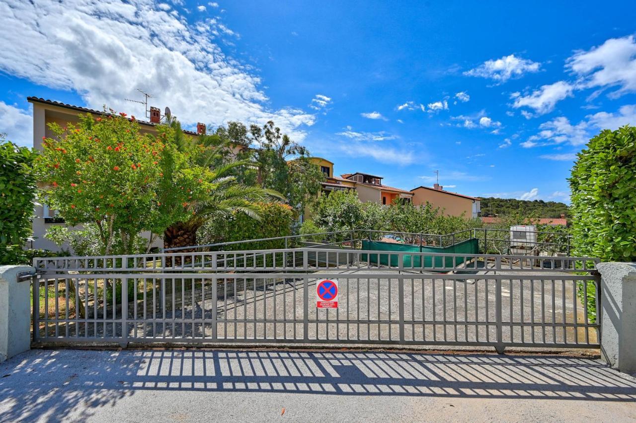 Iby Apartment Pula Dış mekan fotoğraf