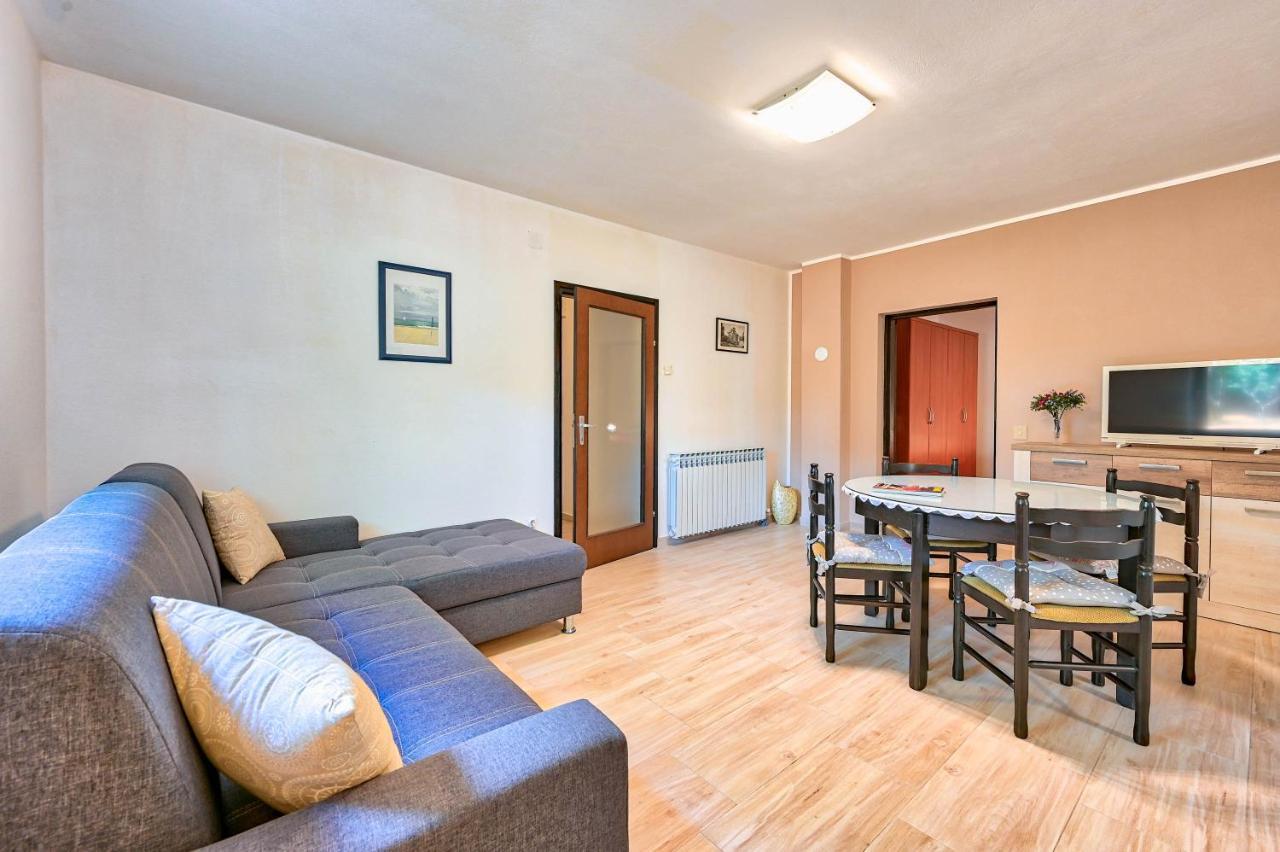 Iby Apartment Pula Dış mekan fotoğraf